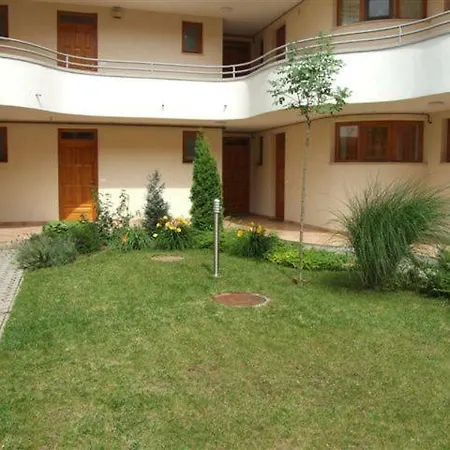 Haus Sonnenschein 公寓