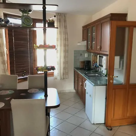 Haus Sonnenschein 公寓 *