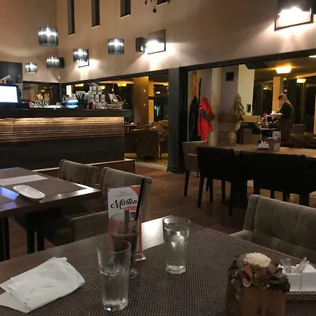 Haus Sonnenschein 公寓 *