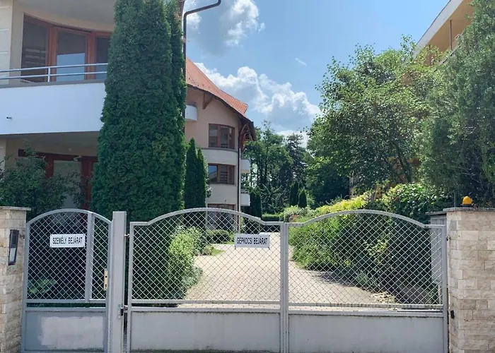 Haus Sonnenschein * Balatonlelle