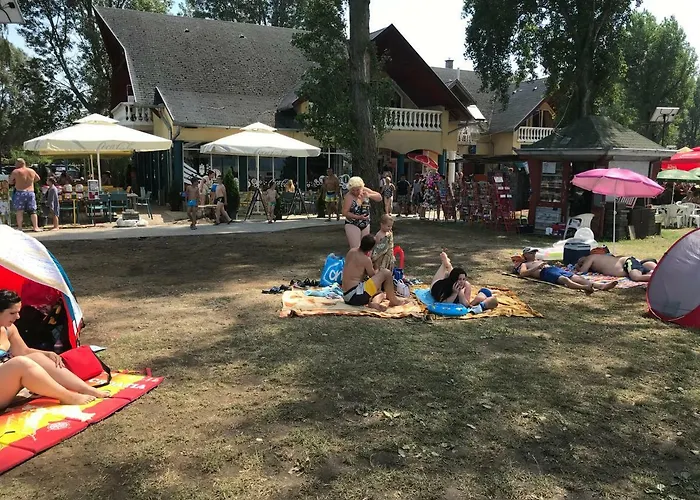 Haus Sonnenschein * Balatonlelle